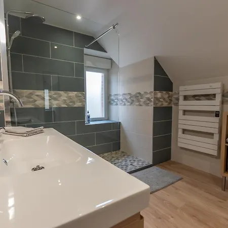 Charmante Maison Centre-ville Avec Terrasse !