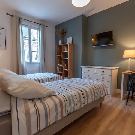 Charmante Maison Centre-ville Avec Terrasse !