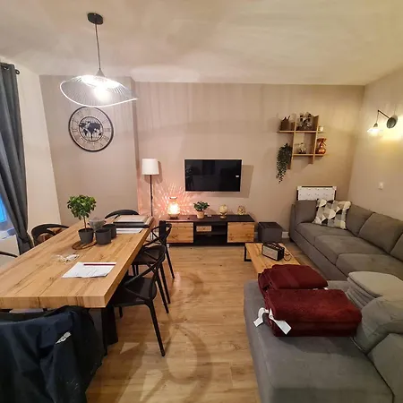 Charmante Maison Centre-ville Avec Terrasse ! * Épernay