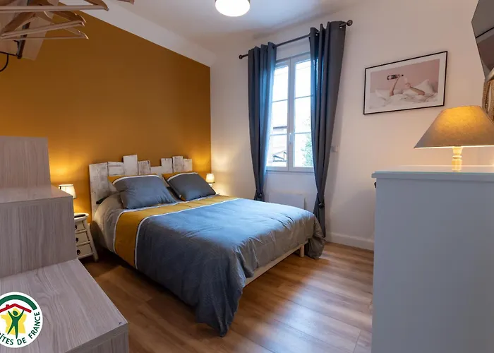 Charmante Maison Centre-ville Avec Terrasse !