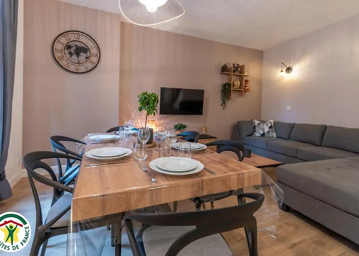 Charmante Maison Centre-ville Avec Terrasse !