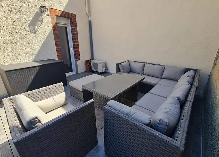 Charmante Maison Centre-ville Avec Terrasse ! Épernay